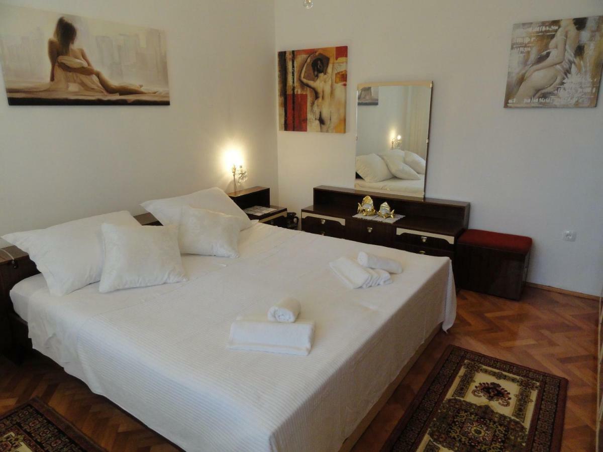 Dada Apartment غييكا المظهر الخارجي الصورة